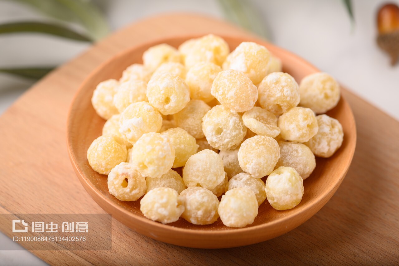 木盤上的糖蓮子 時光深處的農(nóng)味清歡